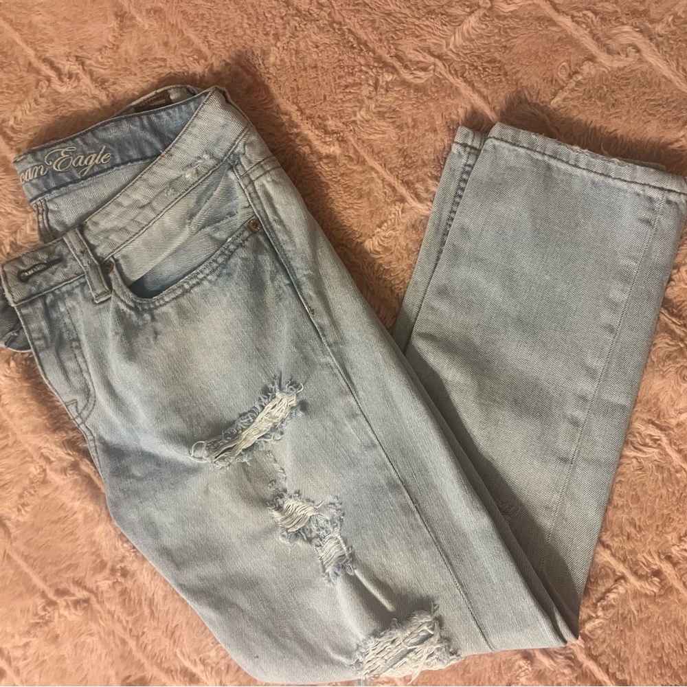 American Eagle Light Faded Mom Ripped Jeans